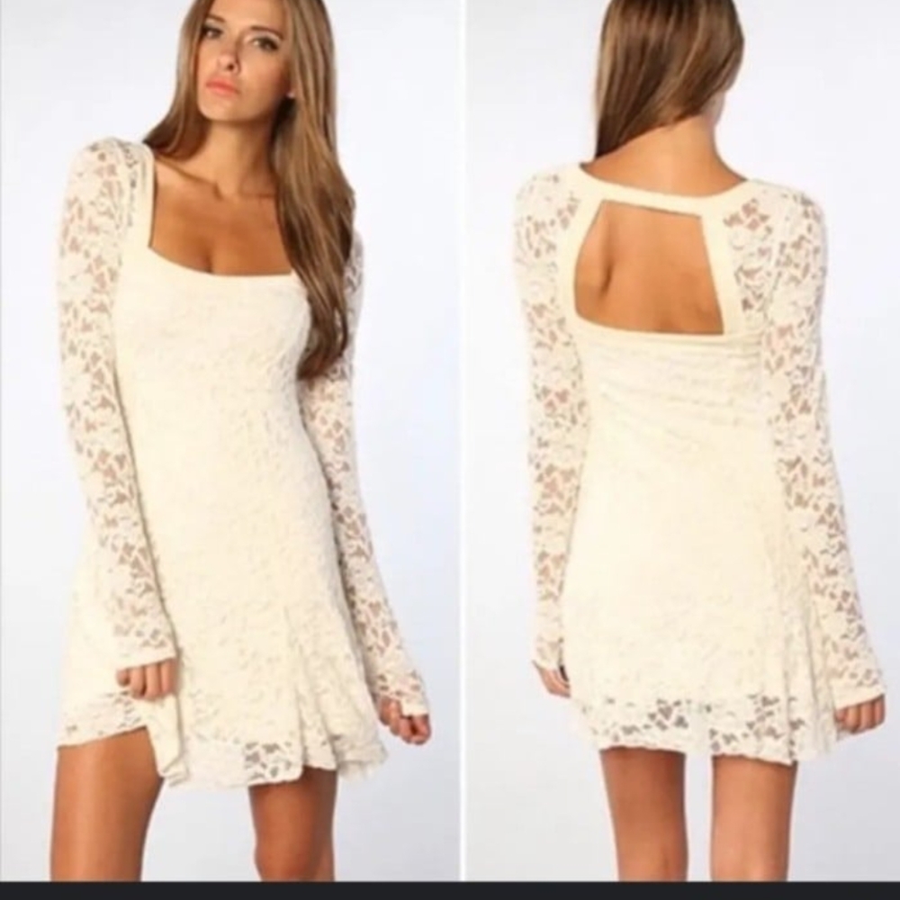 Free People Feminine soft lacy with Velvety edging Dress – Size Medium